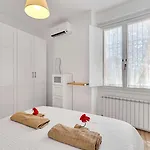 Alessia's Flat - San Bernardino
