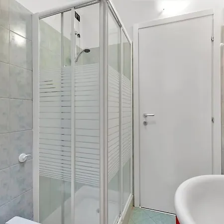 Alessia's Flat - San Bernardino *