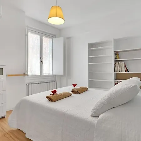 Apartment Alessia's Flat - San Bernardino