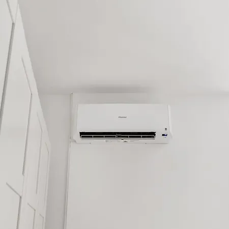 Alessia's Flat - San Bernardino