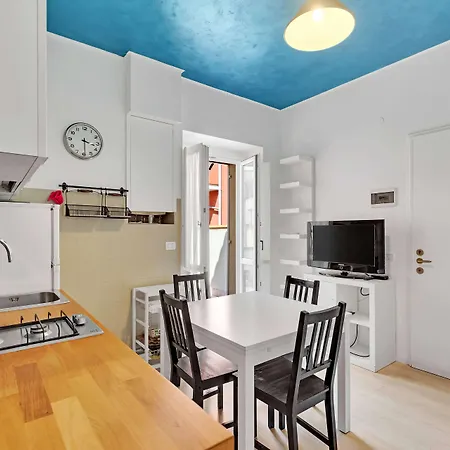 Alessia's Flat - San Bernardino Apartment