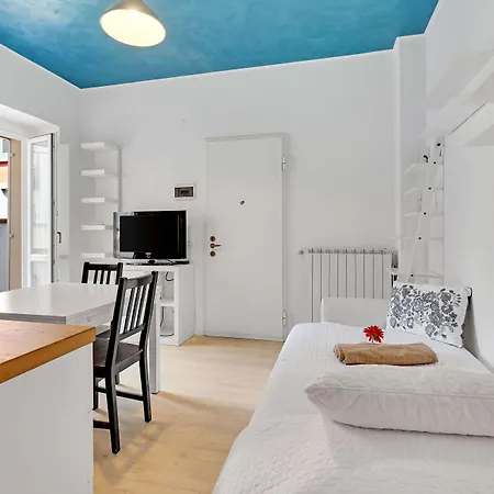 Apartment Alessia's Flat - San Bernardino *