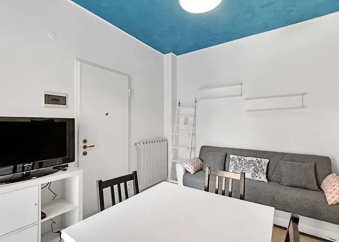 Alessia's Flat - San Bernardino